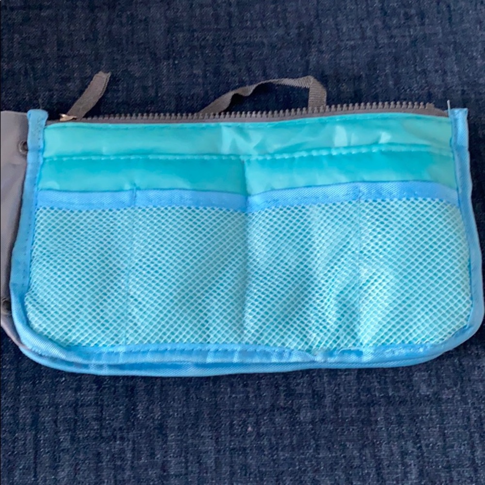 Bag organizer